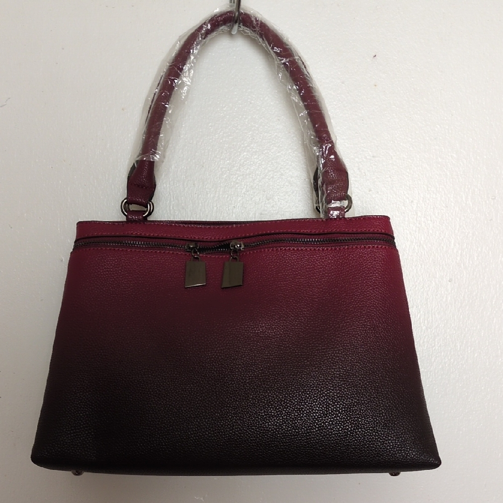 *NWT*MellowWorld Two-Tone Women's Vegan Leather Tote